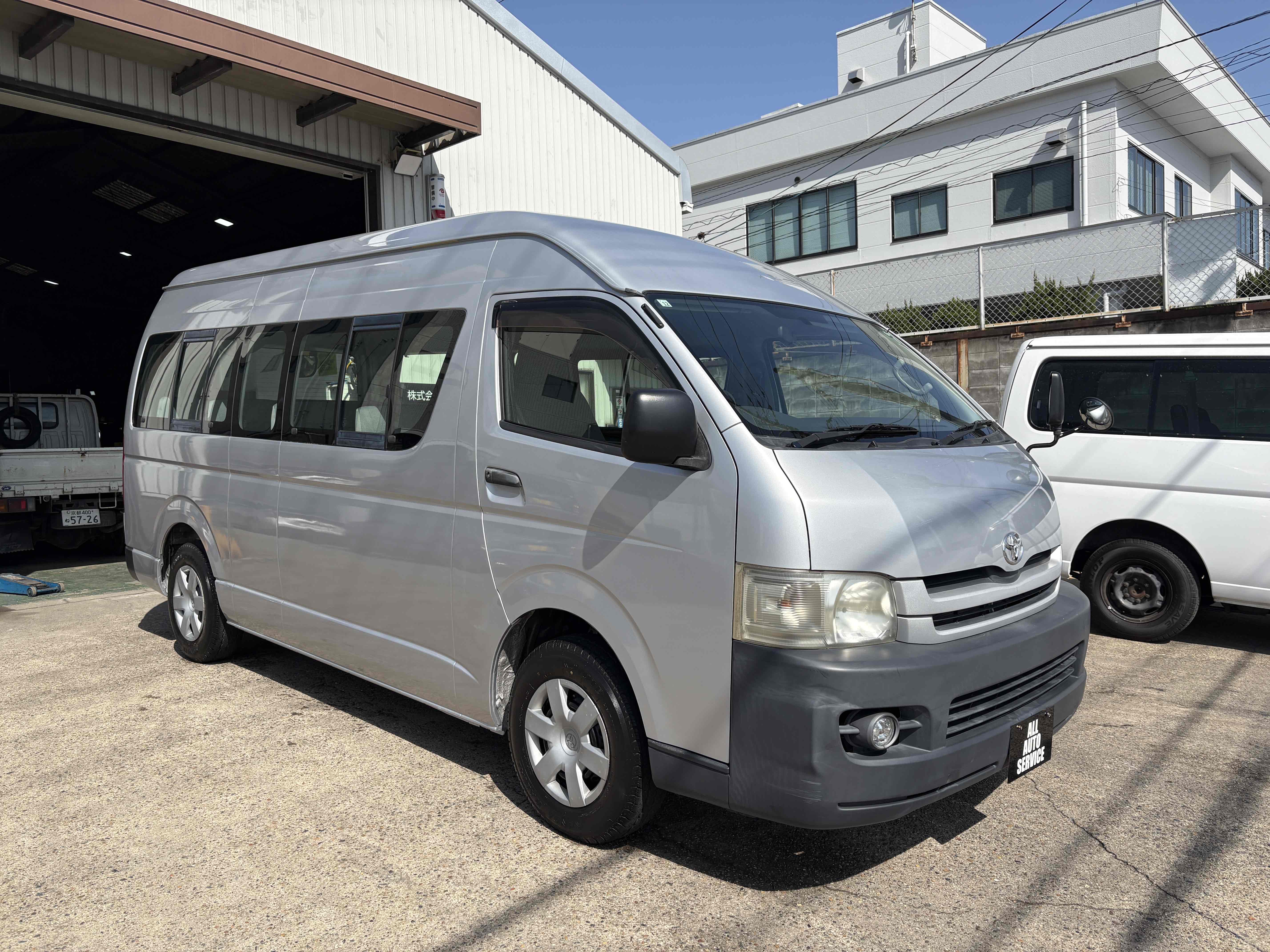 15人乗り車両