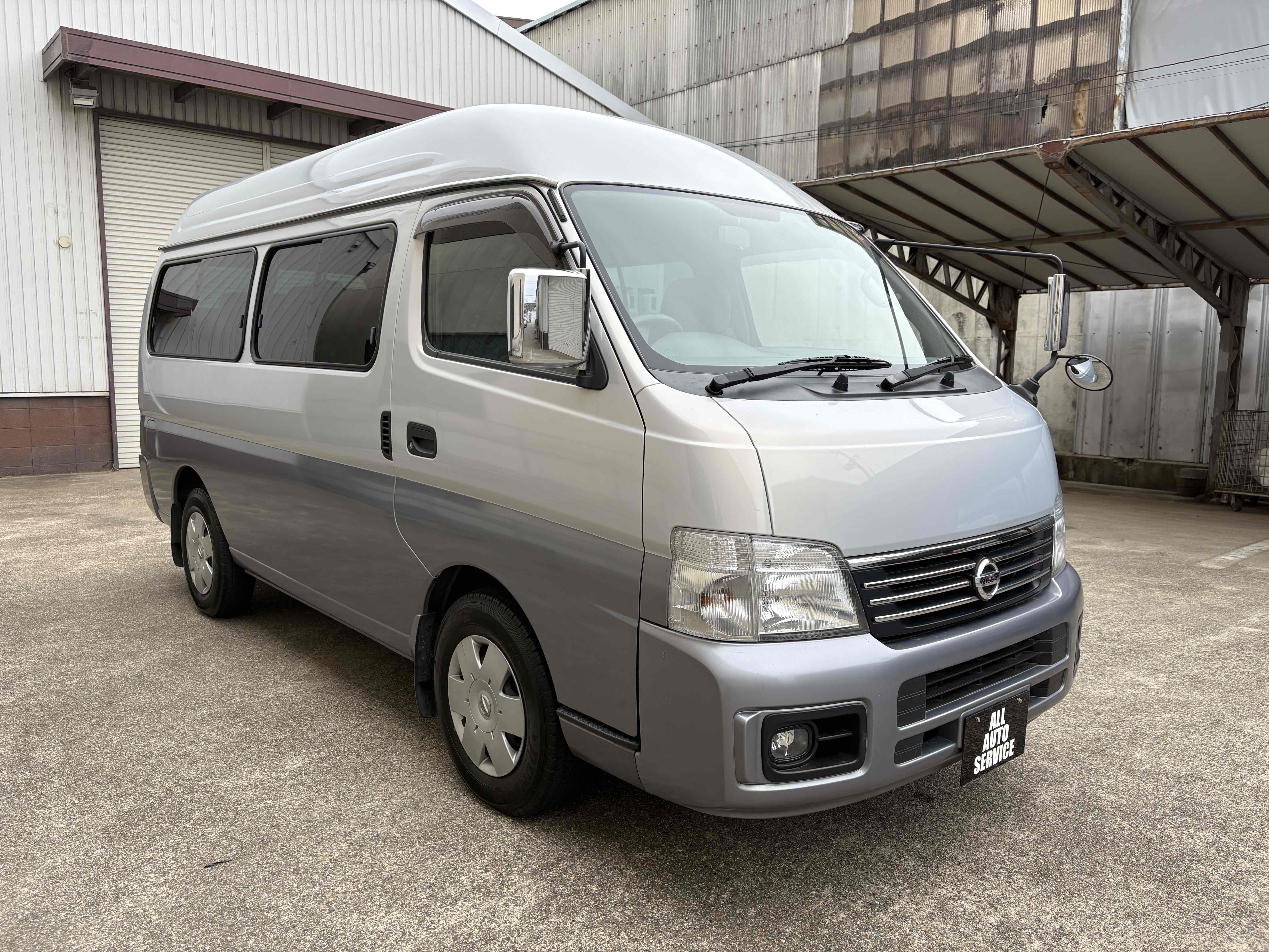12人乗り車両