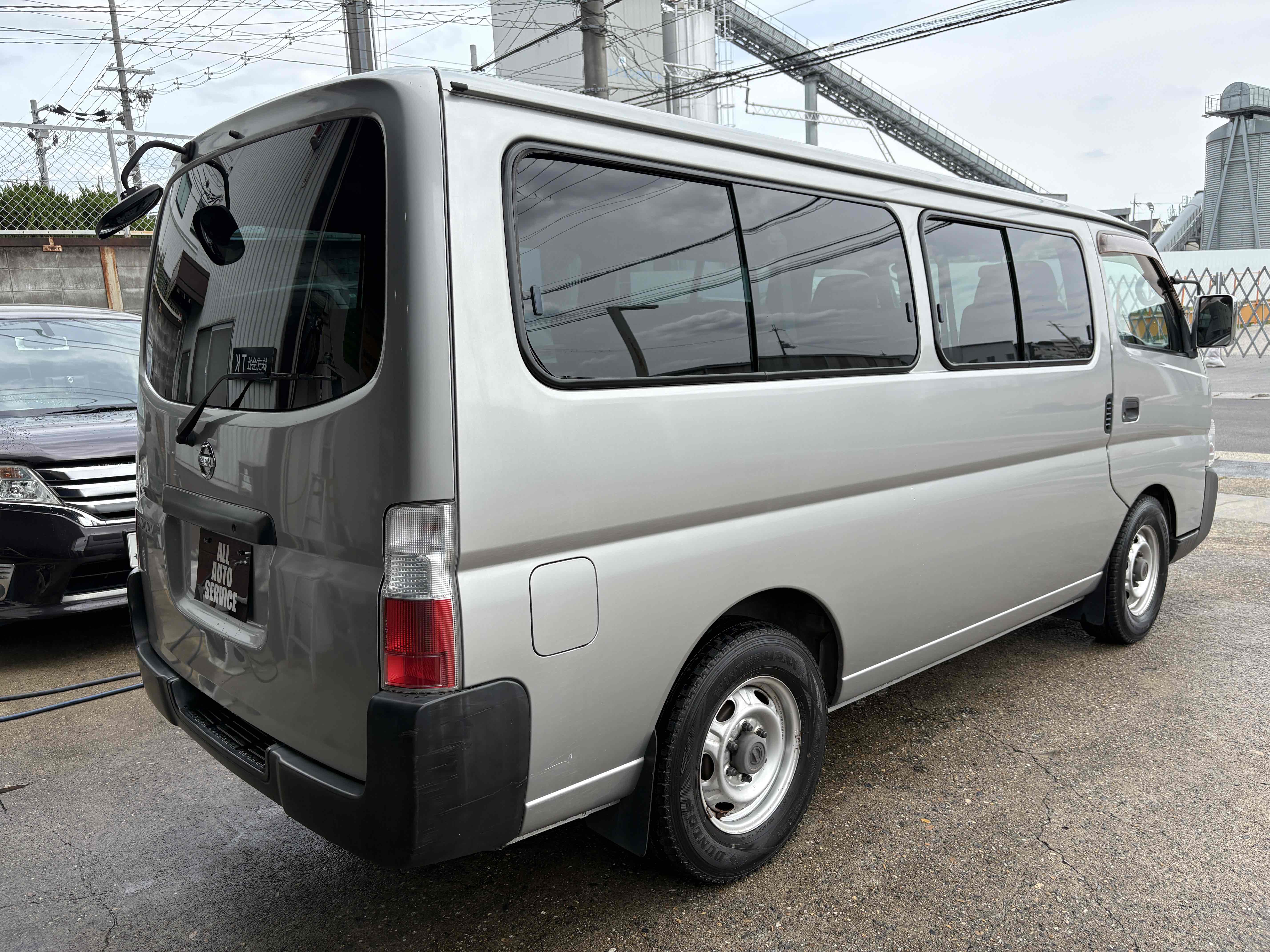 10人乗り車両03